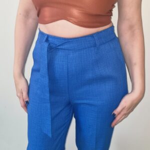 (Novo) Calça azul tipo alfaiataria.(Tam.M - única peça)