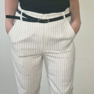 (Novo) Calça risca-de-giz sofisticada.(Tam.G - única peça)
